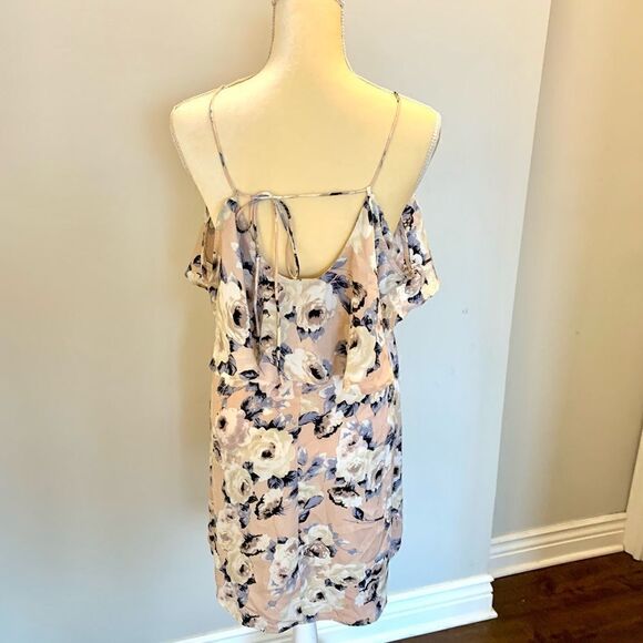 ILLA ILLA size large floral ruffle dress - Picture 4 of 5